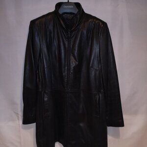 Danier Canada Ladies Size Large Zipper Closure Black Leather Coat